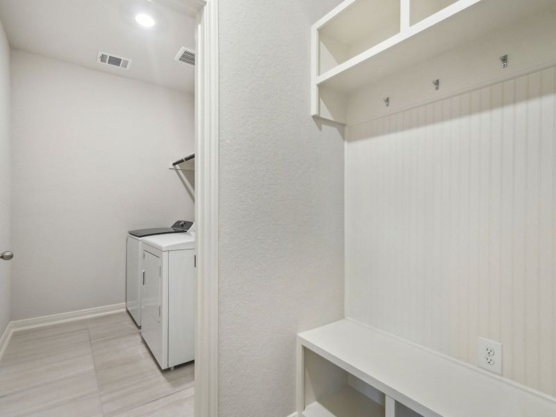 Furnished interior view inside a new home in Sagebrooke - Classic Series, San Antonio (Image 14).