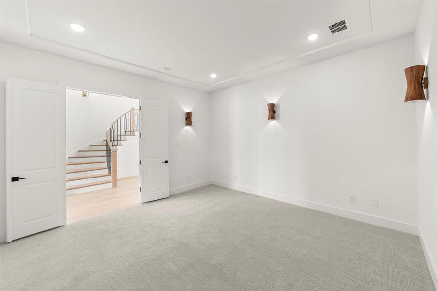 13. 551 Twilight - Media 13. 551 Twilight - Media