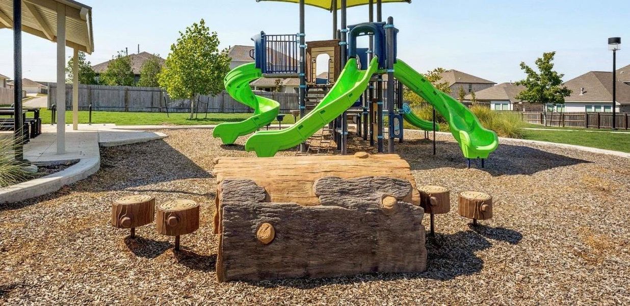 Community amenities in , Buda (Image 33).