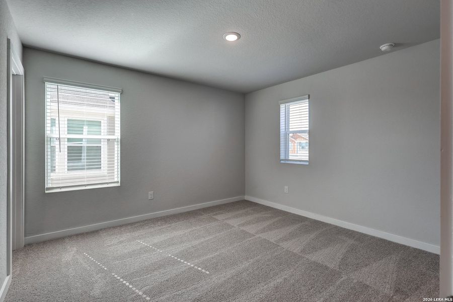 Spacious, unfurnished interior of a new home in Hacienda, San Antonio (Image 20). Spacious, unfurnished interior of a new home in Hacienda, San Antonio (Image 20).