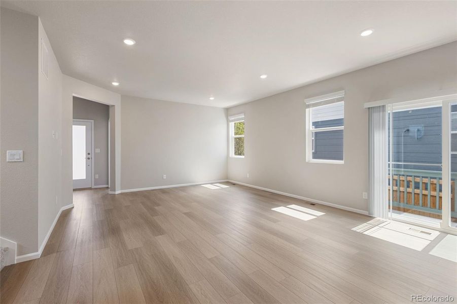 Spacious, unfurnished interior of a new home in Woodrose at Painted Prairie, Aurora (Image 25).