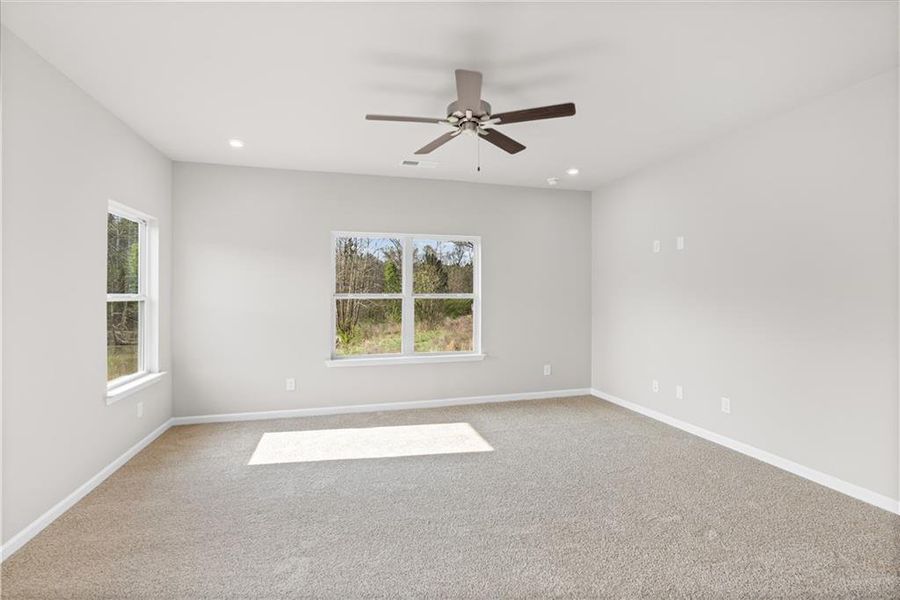 Spacious, unfurnished interior of a new home in Maple Village, Adairsville (Image 34).