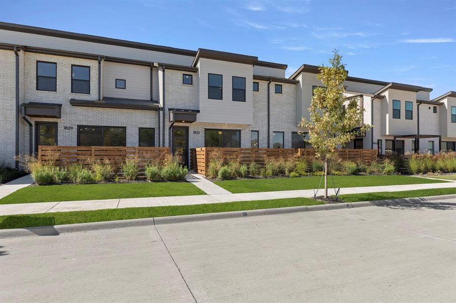 1831 Azalea_2284_Magnolia II_Front (2) 1831 Azalea_2284_Magnolia II_Front (2)