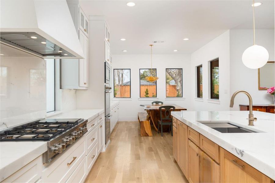 Furnished interior view inside a new home in , Dallas (Image 6).