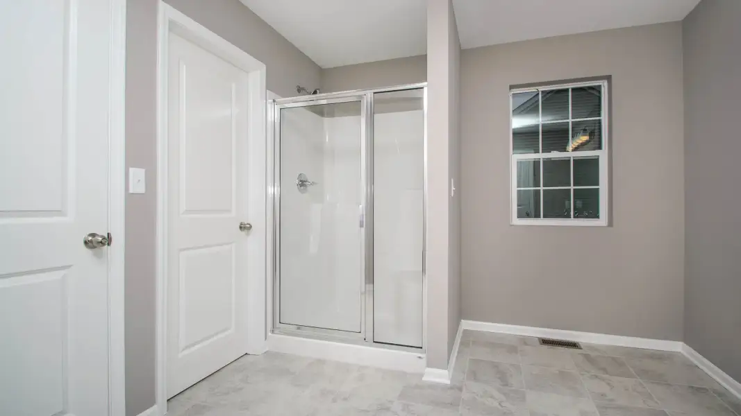Representative unfurnished interior of a home built from the The Winslow by Norfolk Homes in Offsite Builds Southern Michigan, Ann Arbor (Image 66).