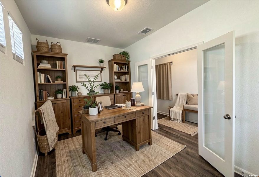 Furnished interior view inside a new home in Thomas Pond, San Antonio (Image 9).