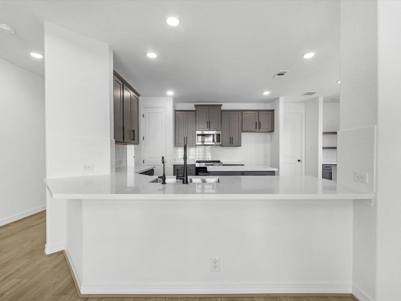 Furnished interior view inside a new home in Brookewater, Rosenberg (Image 10).