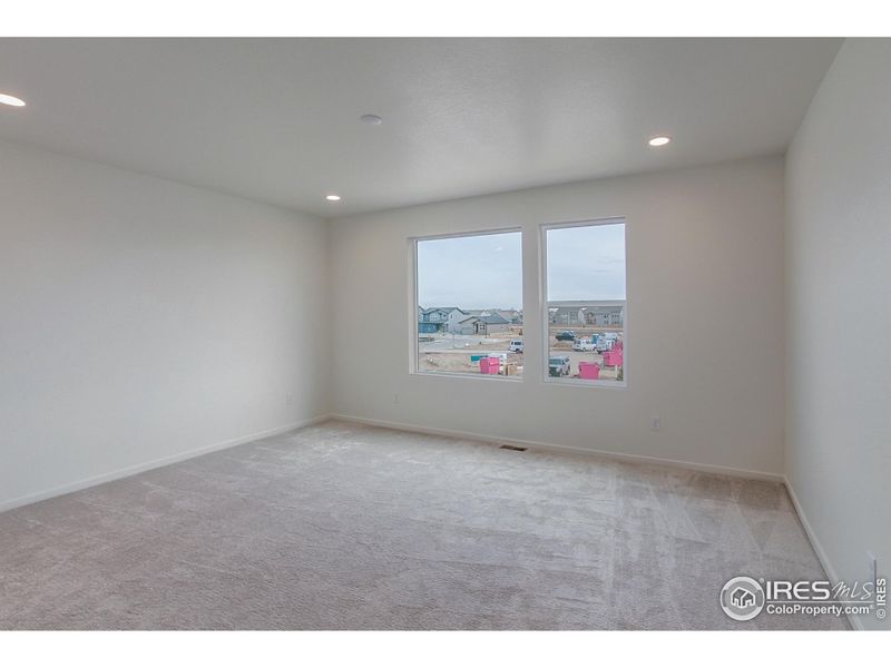 EXAMPLE PHOTOS: MASTER BEDROOM