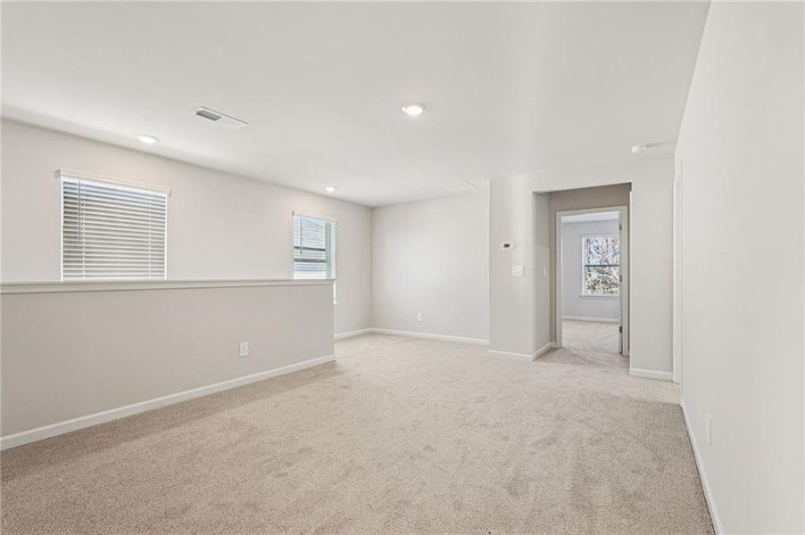 Spacious, unfurnished interior of a new home in Hawthorne Station, College Park (Image 48). Spacious, unfurnished interior of a new home in Hawthorne Station, College Park (Image 48).