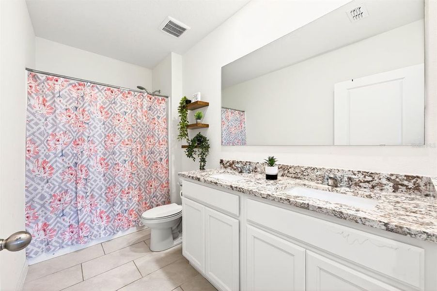 Furnished interior view inside a new home in Magnolia Pointe, Umatilla (Image 16).