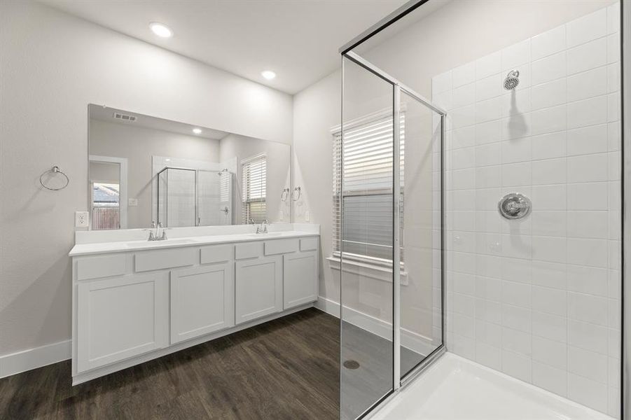 19. 2404 Overlook - Bath