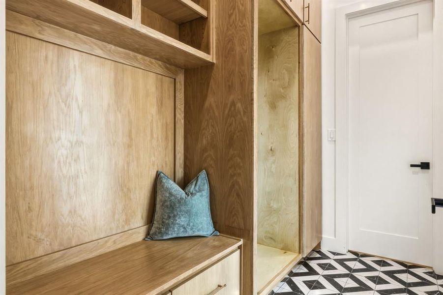 Furnished interior view inside a new home in , Dallas (Image 19).