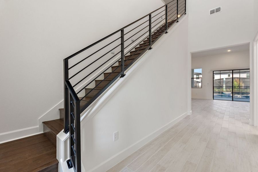 Representative unfurnished interior of a home built from the Oceanside by Park Square Residential in Paradiso Grande, Orlando (Image 20).