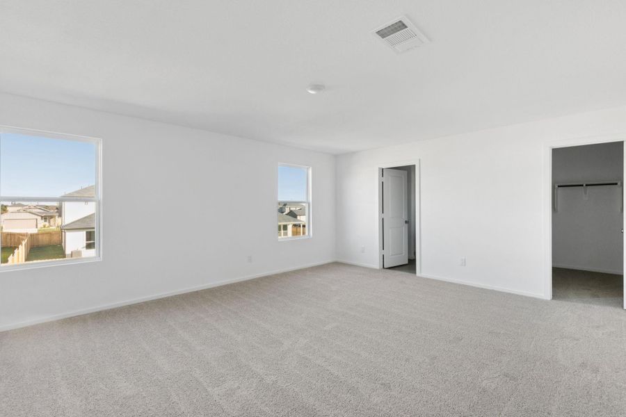 Spacious, unfurnished interior of a new home in Montgomery Bend, Montgomery (Image 14).
