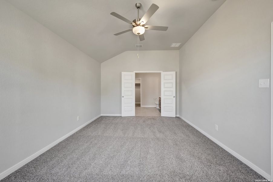 Spacious, unfurnished interior of a new home in Paloma Park, Converse (Image 22).