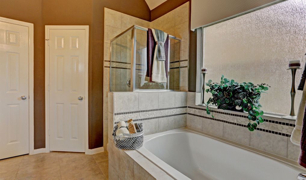 Representative furnished interior of a home built from the Cullman II by K. Hovnanian® Homes in Glen Oaks, Magnolia (Image 11). Representative furnished interior of a home built from the Cullman II by K. Hovnanian® Homes in Glen Oaks, Magnolia (Image 11).