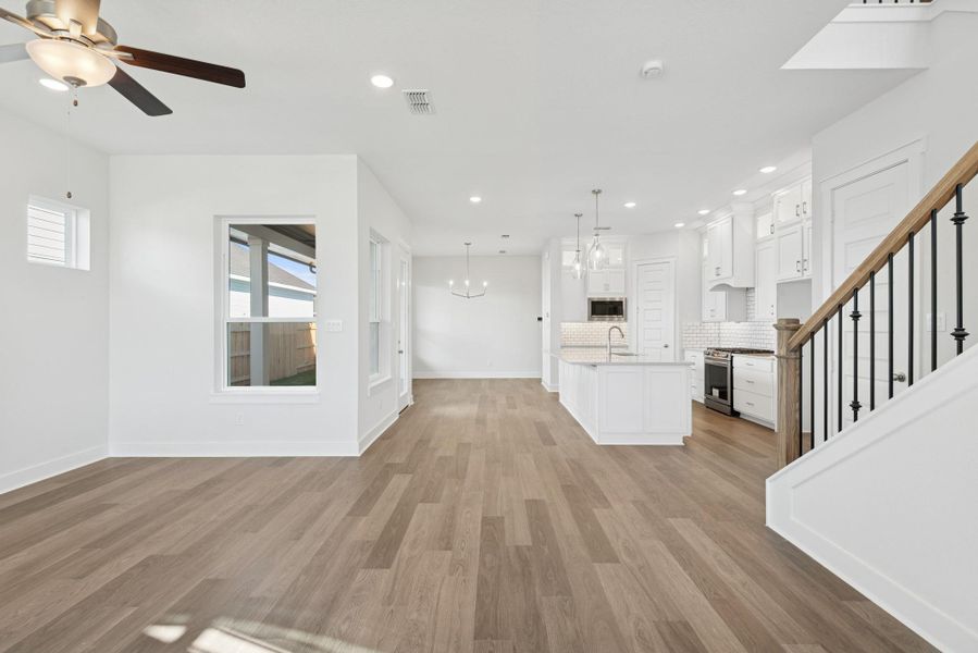Spacious, unfurnished interior of a new home in , Katy (Image 32).