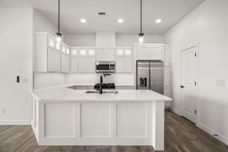 Representative furnished interior of a home built from the Sand Hills by LEH. Homes in Tierra Del Este 90, El Paso (Image 6). Representative furnished interior of a home built from the Sand Hills by LEH. Homes in Tierra Del Este 90, El Paso (Image 6).