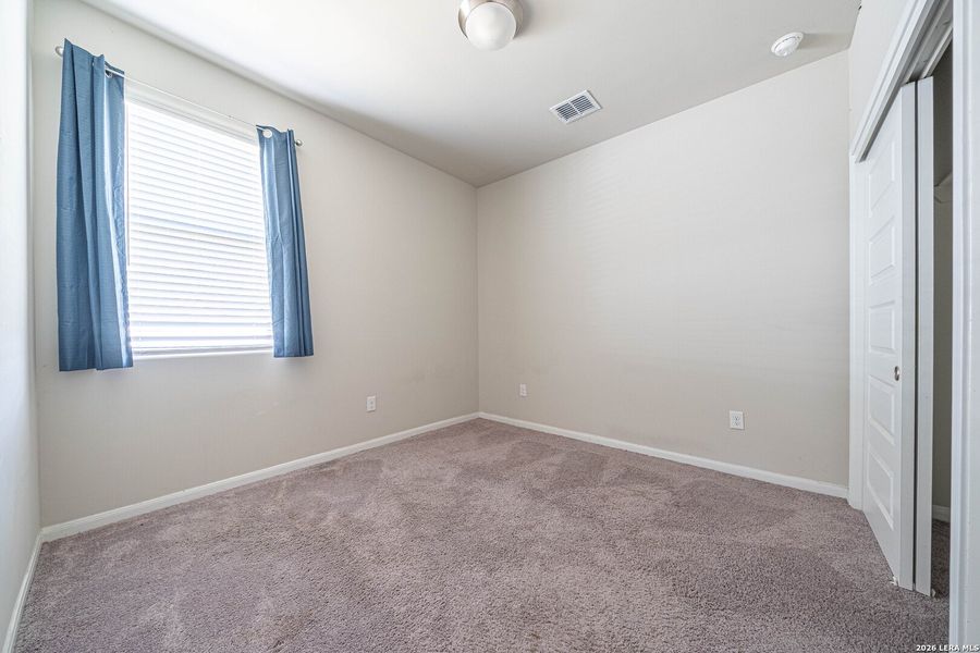 Spacious, unfurnished interior of a new home in Hannah Heights, Seguin (Image 34).