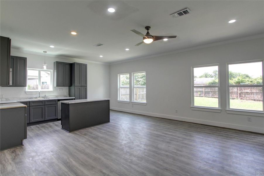 This home offers an open floor plan, perfect for entertaining. This home offers an open floor plan, perfect for entertaining.