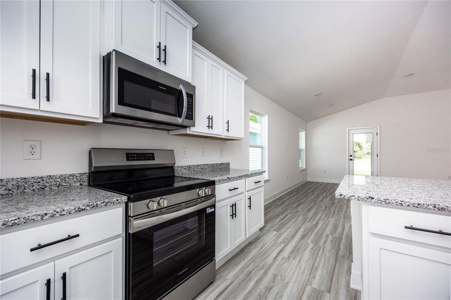 Furnished interior view inside a new home in Kirkland Farms, Alachua (Image 8).