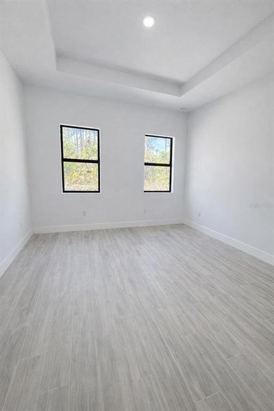 Spacious, unfurnished interior of a new home in , Port Charlotte (Image 12).