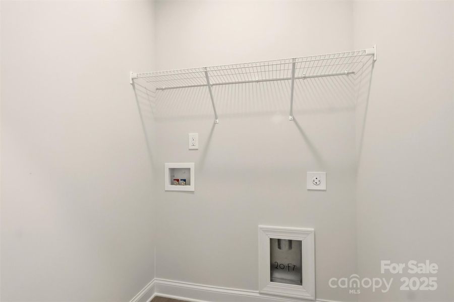 Spacious, unfurnished interior of a new home in , Granite Falls (Image 28).