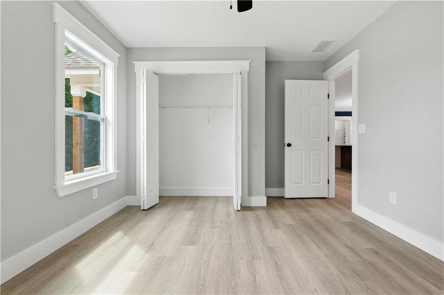 Spacious, unfurnished interior of a new home in , Dallas (Image 14).