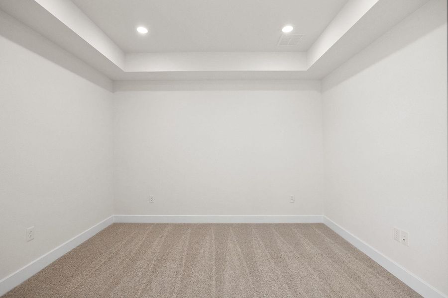 Representative unfurnished interior of a home built from the The Dalton by Westin Homes in Legacy - 60', League City (Image 29).