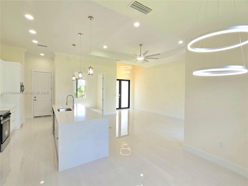 Spacious, unfurnished interior of a new home in , Lehigh Acres (Image 12). Spacious, unfurnished interior of a new home in , Lehigh Acres (Image 12).