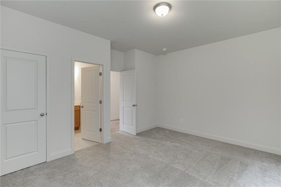 Spacious, unfurnished interior of a new home in , Jefferson (Image 27). Spacious, unfurnished interior of a new home in , Jefferson (Image 27).