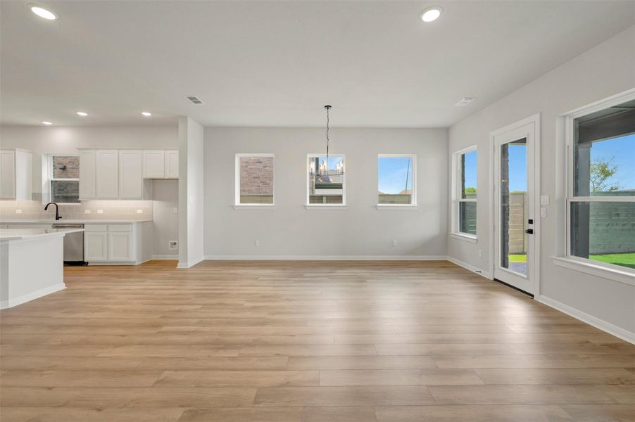 Spacious, unfurnished interior of a new home in Legacy - Retreat Collection, League City (Image 20).