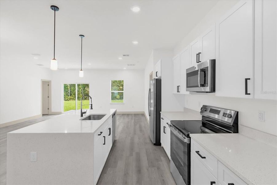 Furnished interior view inside a new home in , Ocala (Image 5).