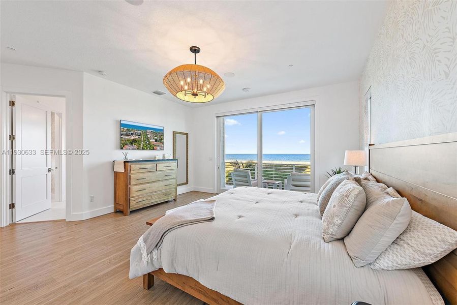 Furnished interior view inside a new home in , Fort Pierce (Image 10).