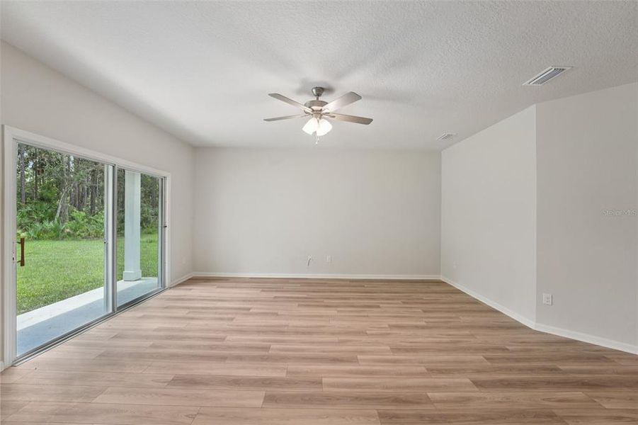 Spacious, unfurnished interior of a new home in , Palm Coast (Image 29).