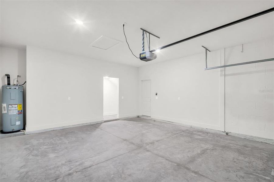 Spacious, unfurnished interior of a new home in Emerald Fields, Hudson (Image 14).