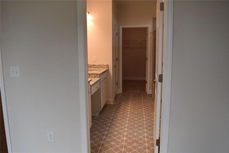 Spacious, unfurnished interior of a new home in Soleil Summit Chase, Snellville (Image 8).