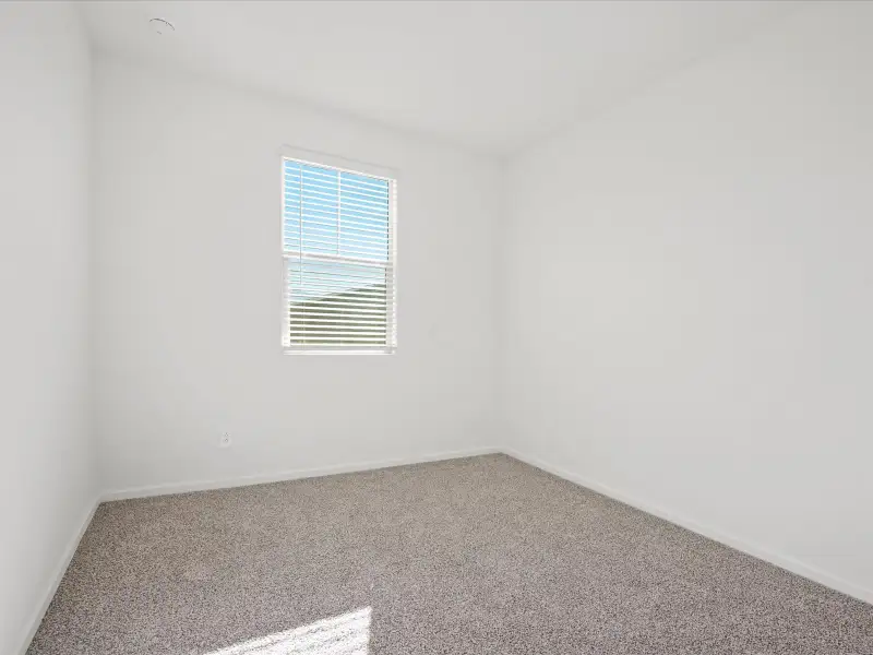 Spacious, unfurnished interior of a new home in Las Patrias at Star Valley Phase III - Premier Series, Tucson (Image 12).