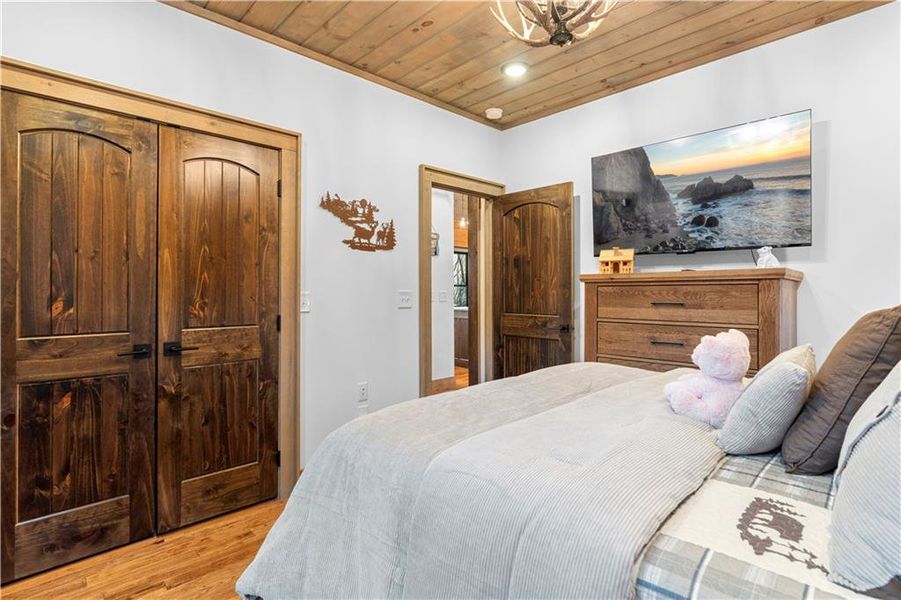 Furnished interior view inside a new home in , Cherry Log (Image 40).