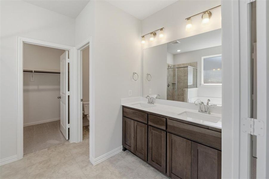 Furnished interior view inside a new home in Covenant Park, Springtown (Image 11).