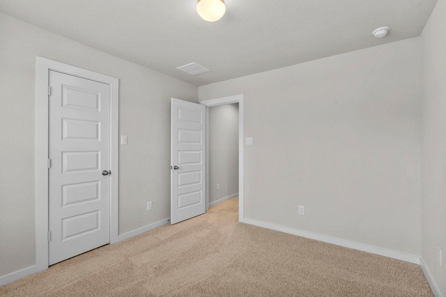 Spacious, unfurnished interior of a new home in Cypresswood Landing, Humble (Image 24).