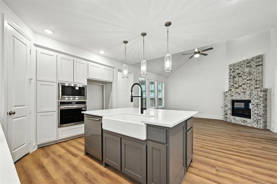 Furnished interior view inside a new home in Hillstead, Lavon (Image 11).