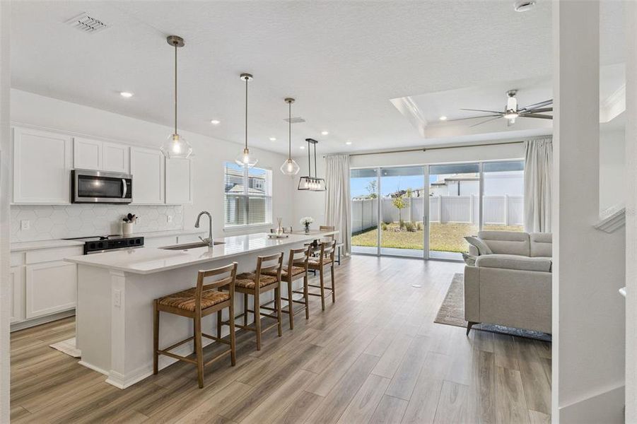 Furnished interior view inside a new home in , Lake Alfred (Image 8).