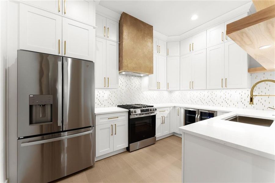 Furnished interior view inside a new home in , Hoschton (Image 10).