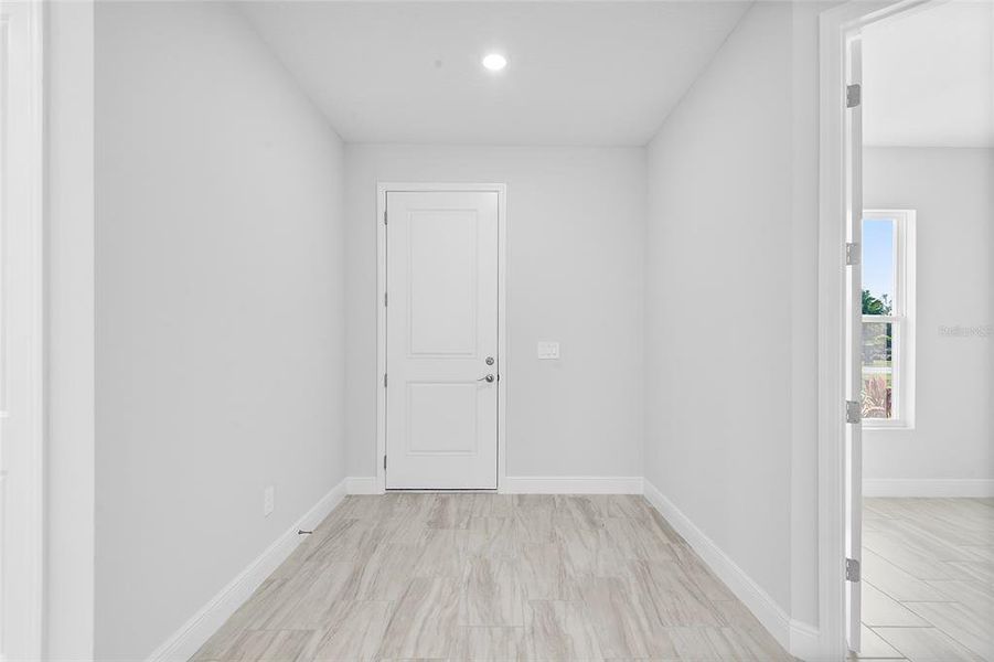 Spacious, unfurnished interior of a new home in , Orlando (Image 23). Spacious, unfurnished interior of a new home in , Orlando (Image 23).