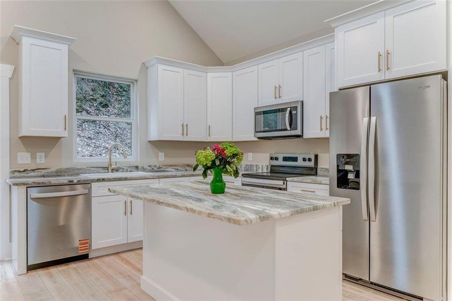 Furnished interior view inside a new home in , Ellijay (Image 31). Furnished interior view inside a new home in , Ellijay (Image 31).