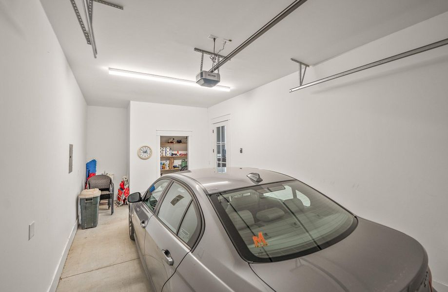 Furnished interior view inside a new home in , Beaufort (Image 43).