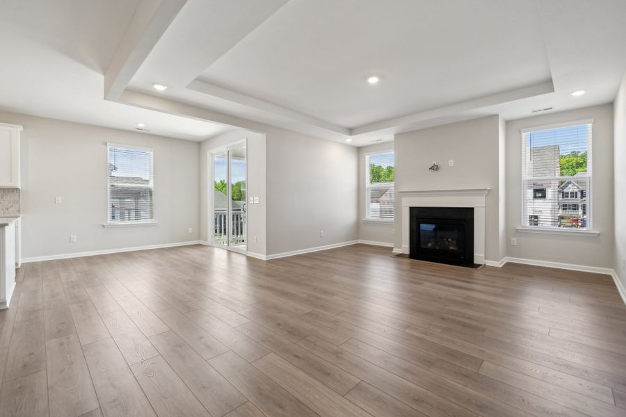 Representative unfurnished interior of a home built from the Cotswold Signature by Taylor Morrison in The Coves on Lake Wylie, Charlotte (Image 10).