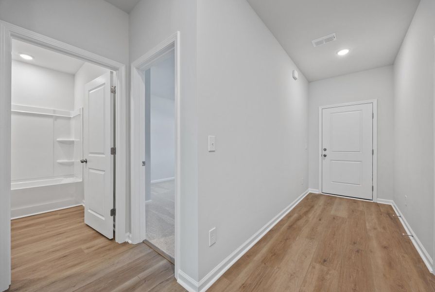 Spacious, unfurnished interior of a new home in Bradford Pointe, Summerville (Image 22).