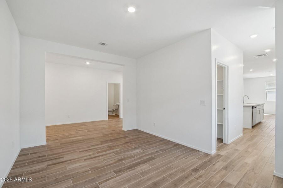 18-web-or-mls-W Mellen Ln-S3009-018 18-web-or-mls-W Mellen Ln-S3009-018